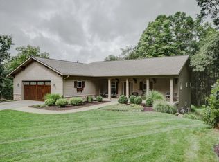 215 Dogwood Ave NE, Ada, MI 49301