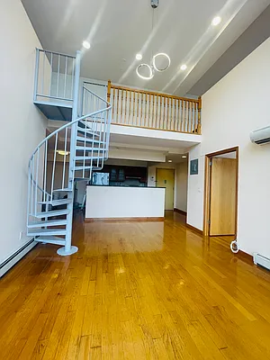 Rented by Remax Edge | media 5