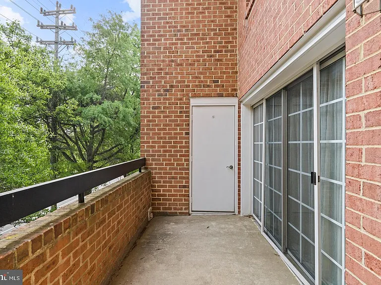 6908 Fairfax Dr #306 — Photo 31