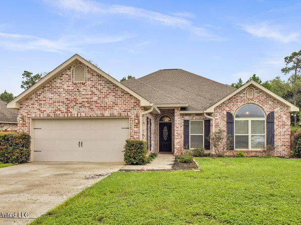 74 Tantallon Dr, Ocean Springs, MS 39564