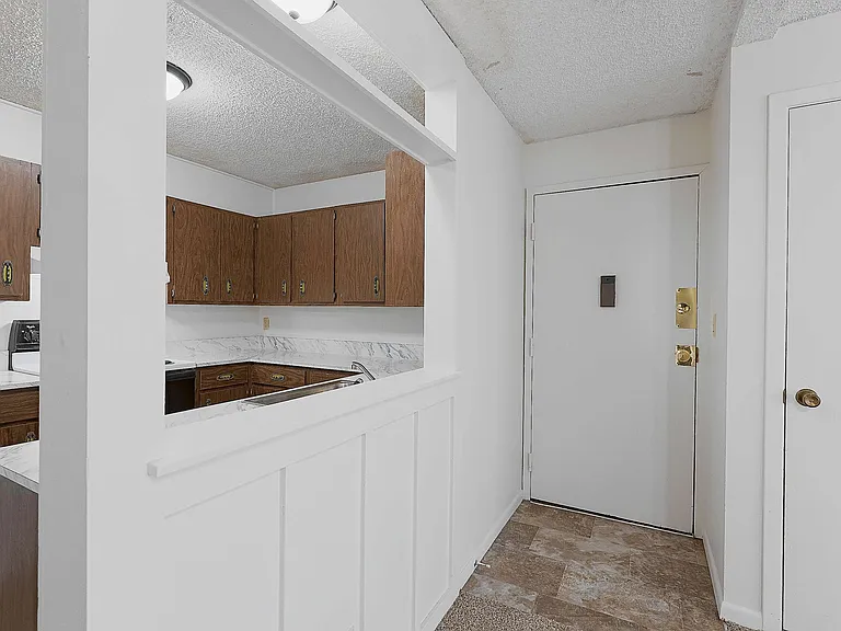 945 S 12th St #6 — Photo 3