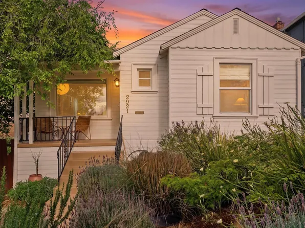 2921 Parker Ave, Oakland, CA 94605