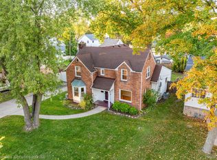 321 Fisher Ct, Clawson, MI 48017