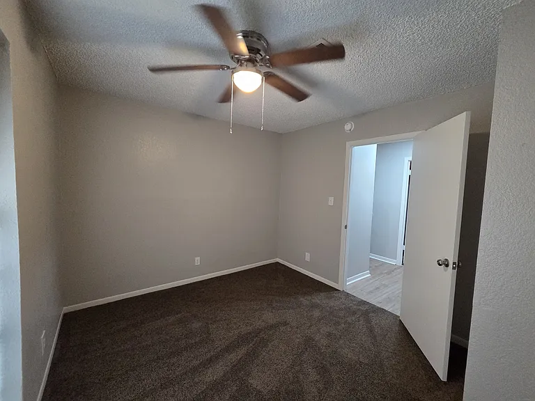 807 Hudler St — Photo 28