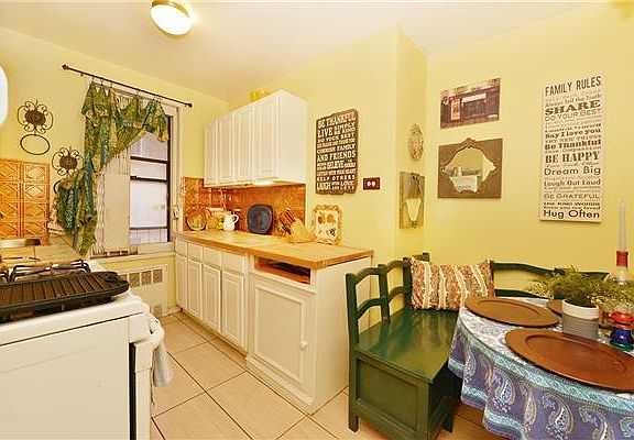 3rd image of 13921 85th Dr APT 2F
