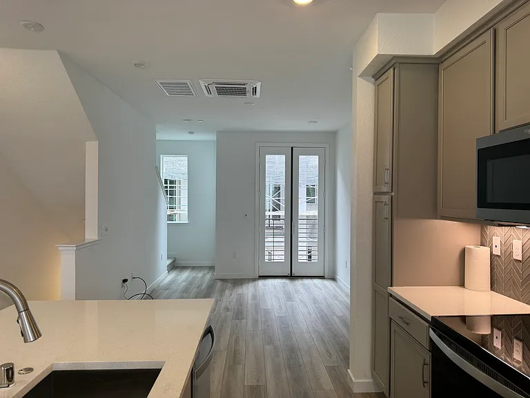435 Martin Mariner Ave — Photo 12