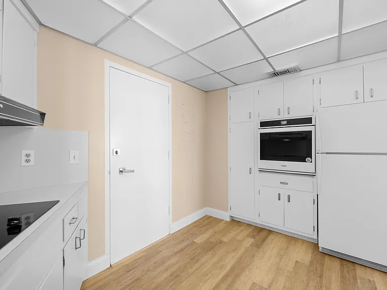 3700 Galt Ocean Dr #702 — Photo 15