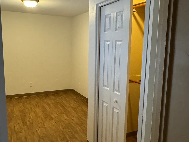 2155 N Fremont Ave — Photo 13
