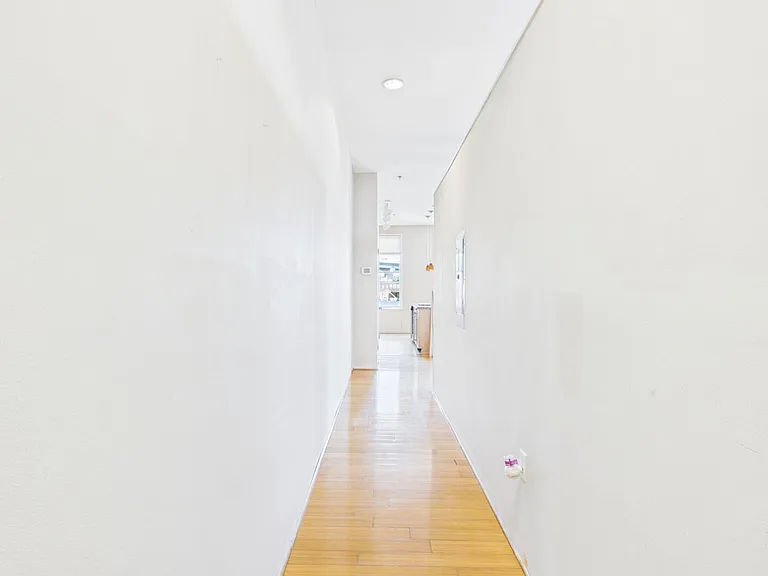 1707 E Main St #1 — Photo 2