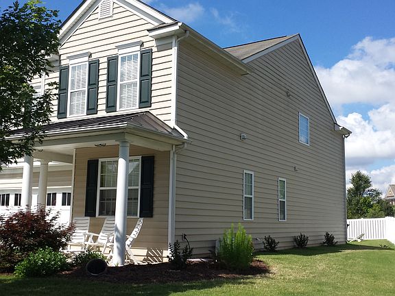 3rd image of 6412 Manitoba Ln