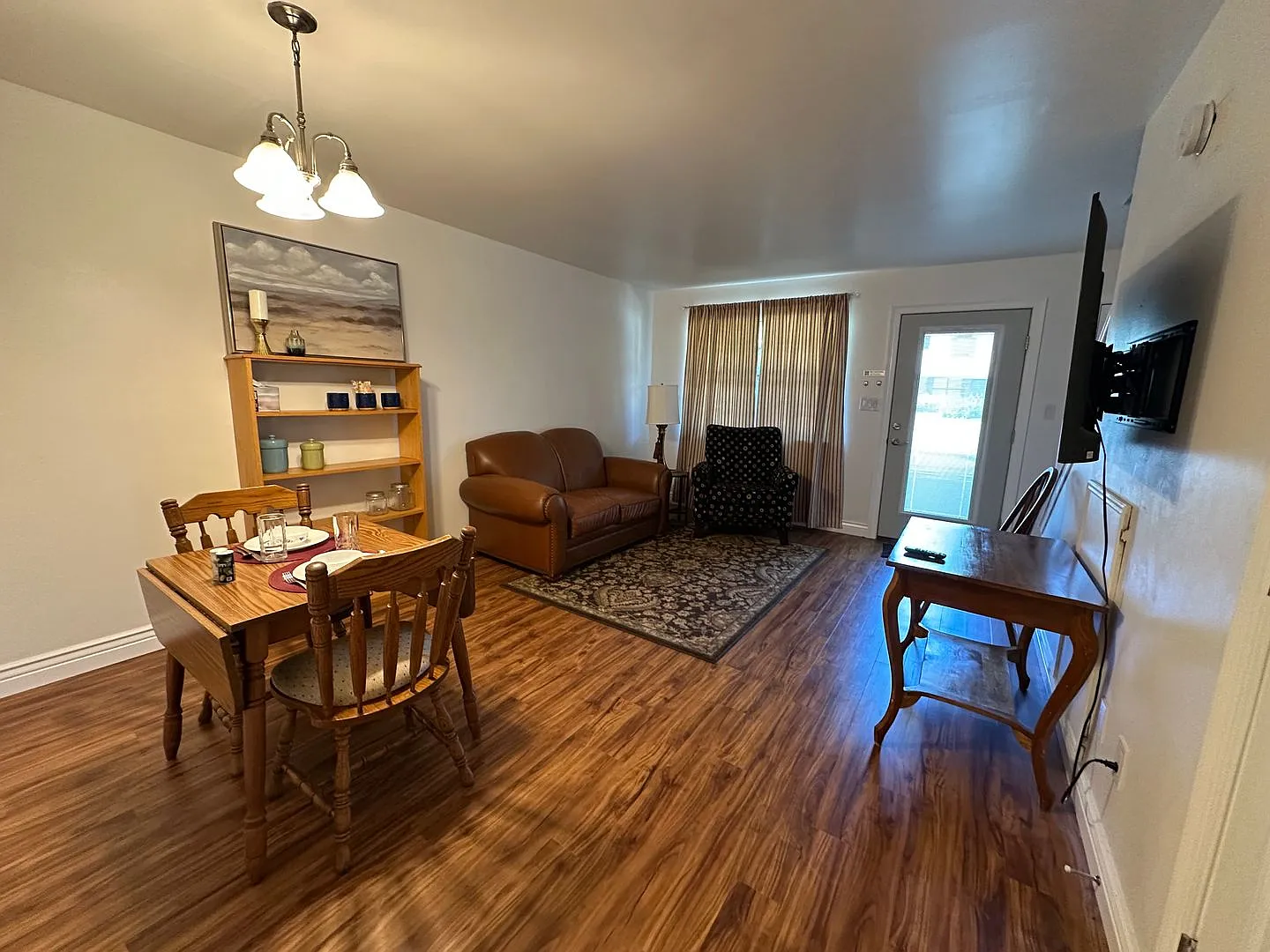 1416 E O St — Photo 2