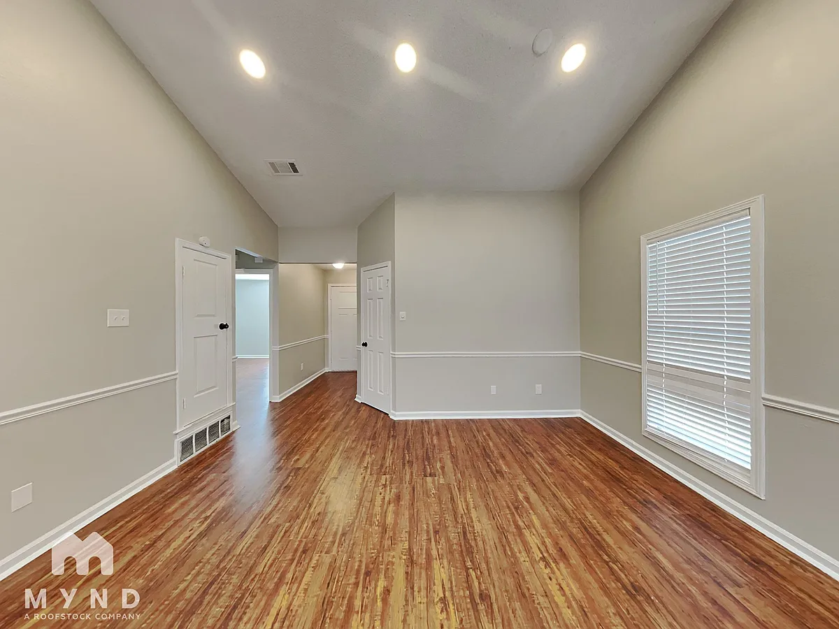 Building Photo - 6610 Waders Ridge Dr