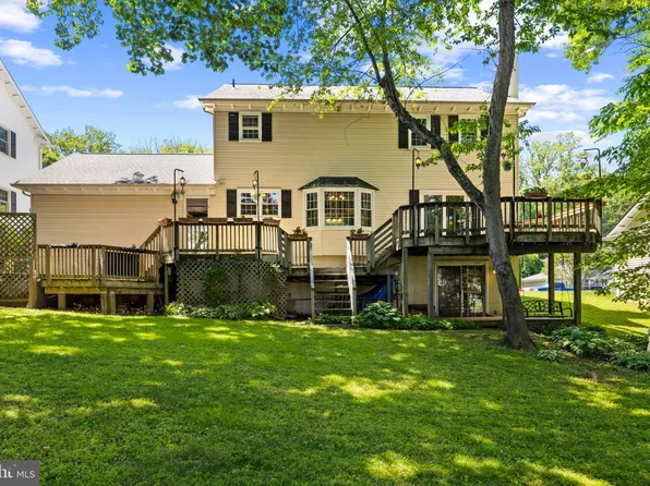 10142 Marshall Pond Rd, Burke, VA 22015