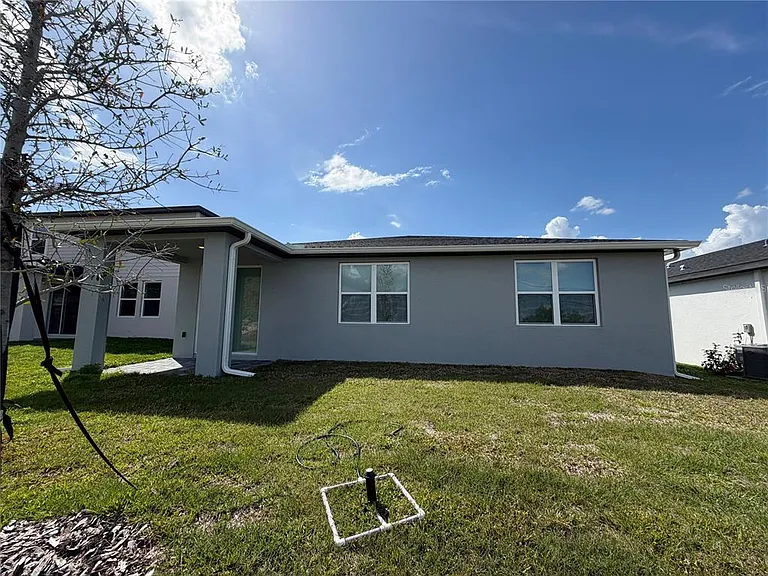 5009 Katrina Dr — Photo 12