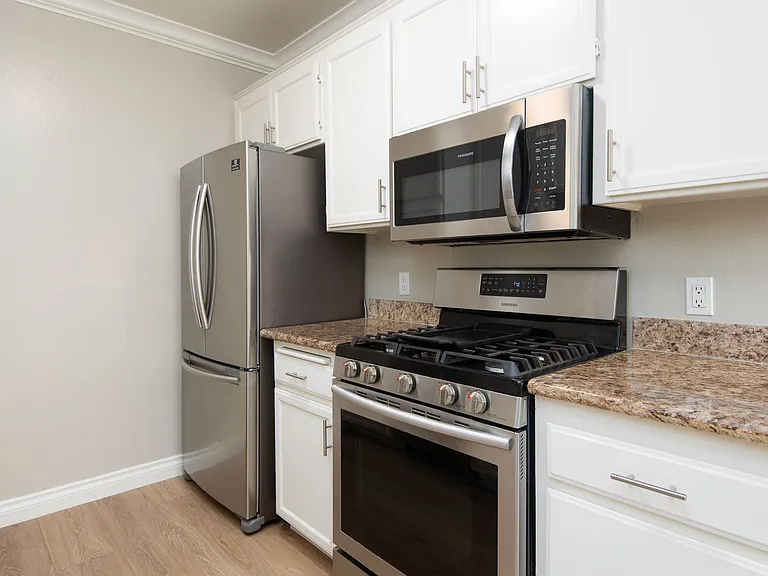 7120 Ramsgate Ave #106 — Photo 6