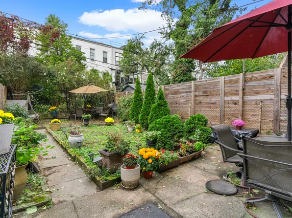 147 Weirfield Street image 7 of 20