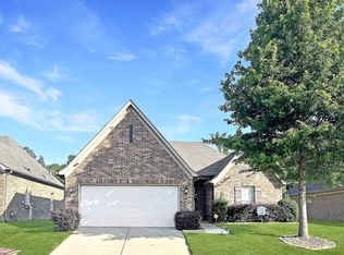 4025 Sunset Lake Ln, Memphis, TN 38135