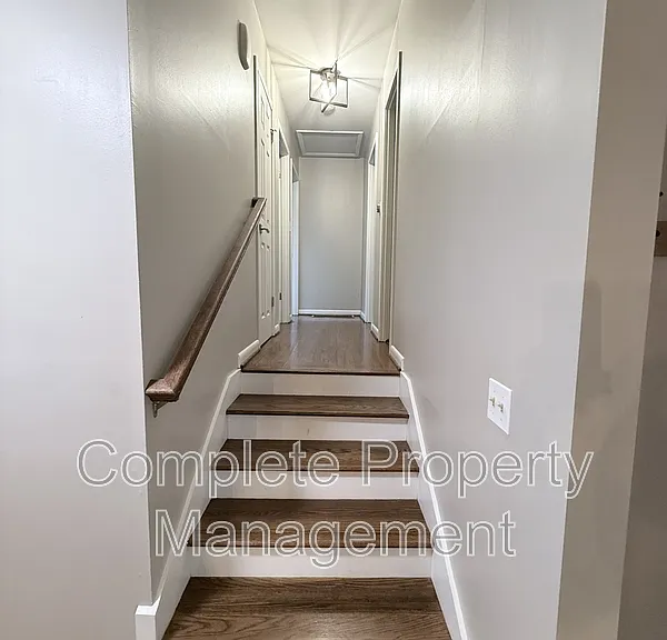 3153 Woodhaven Dr — Photo 14