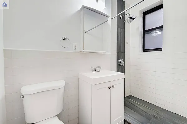 Rented by MAPT Residential LLC | media 12