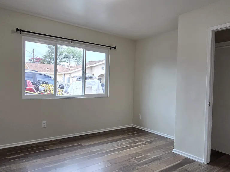 11415 Fairview St — Photo 21