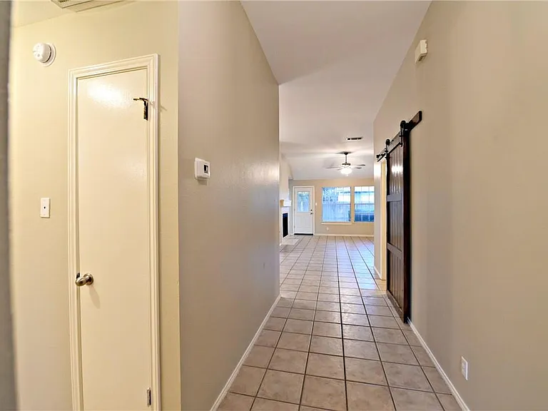 8402 Hillrock Dr — Photo 4