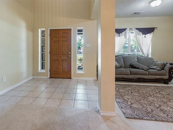 5th image of 797 Oak Hollow Ln