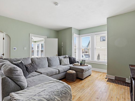 5th image of 1310 S Madison St