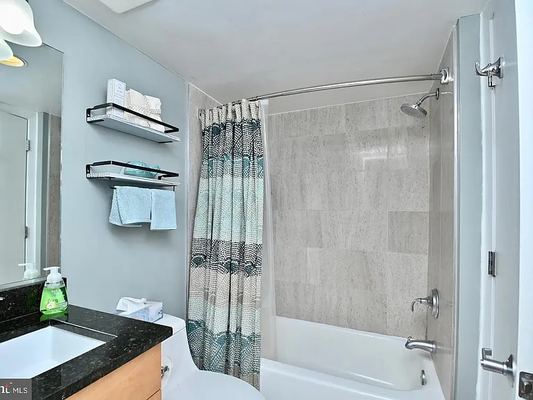 7500 Woodmont Ave #S712 — Photo 32