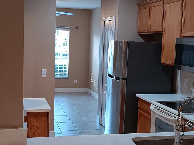 16404 Rollingbrook Dr — Photo 8