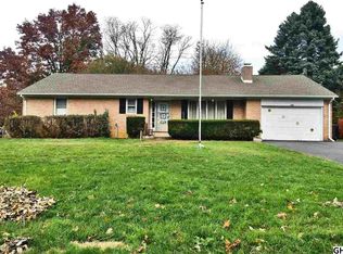106 Sunset Dr, Mount Holly Springs, PA 17065