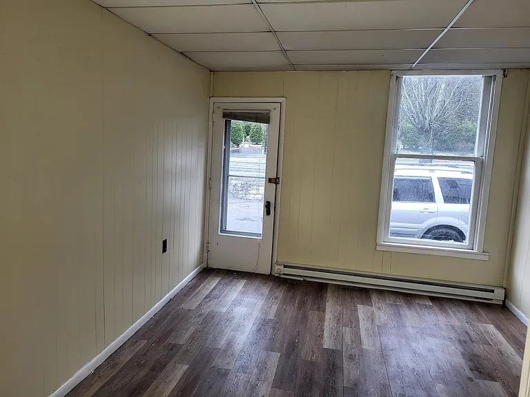 2432 Main St — Photo 11