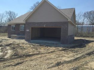 752 Sarah Ln, Milan, MI 48160