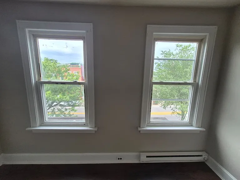 215 Elm St — Photo 7