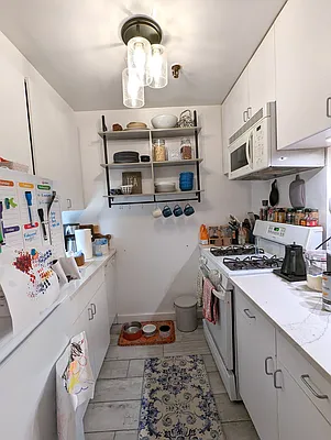 Rented by Manhattan Spaces | media 18