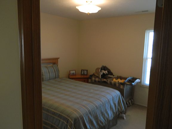 4th image of 10342 Independence Dr