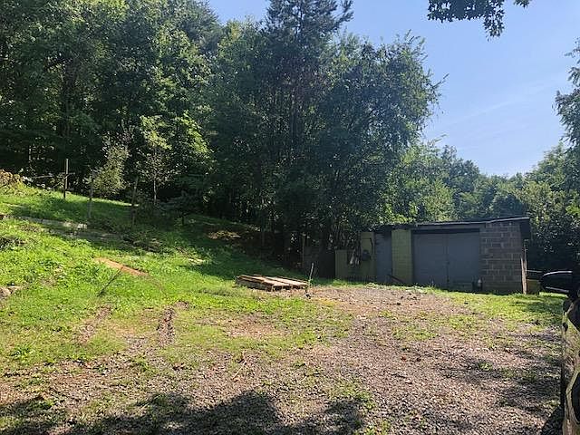 2nd image of 2727 Bakertown Rd