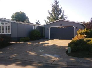 5341 Club Dr, Eugene, OR 97402