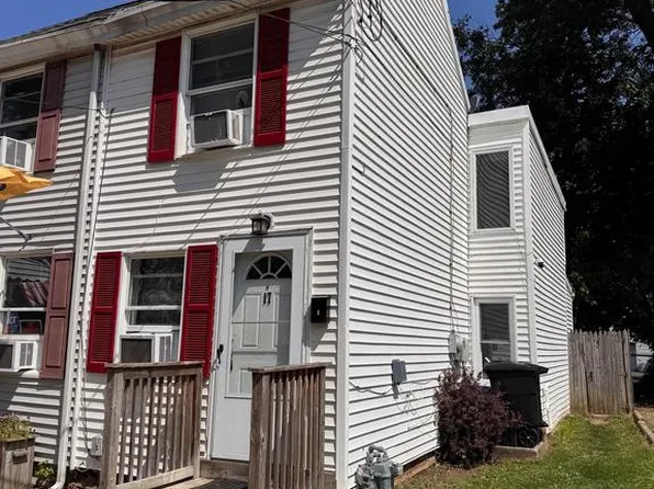 17 West St, Bordentown, NJ 08505