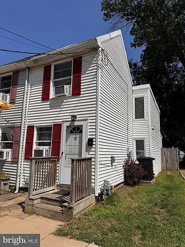 17 West St Photo 1