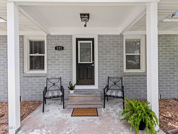 2nd image of 121 Sylvia St