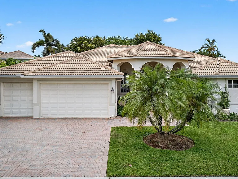 4693 Sugar Beach Way — Photo 4