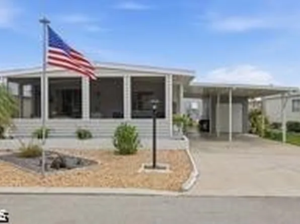 450 Snead Dr, North Fort Myers, FL 33903