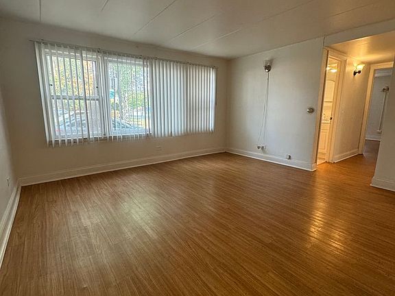 3rd image of 2402 N New England Ave #1