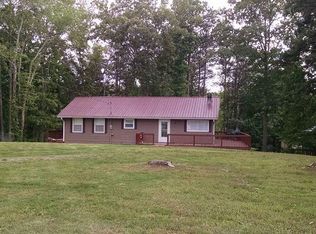 2557 Roundhouse Rd, Dandridge, TN 37725