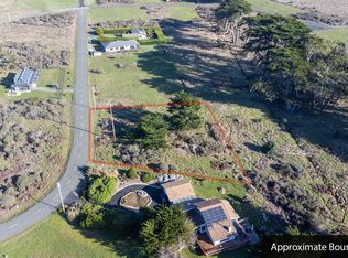 43725 Cypress Pkwy, Manchester, CA 95459