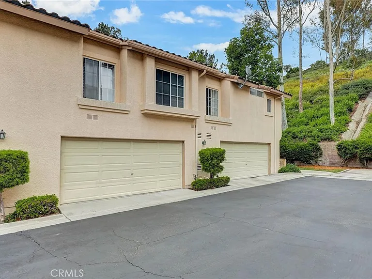 6 Nightingale Dr — Photo 44