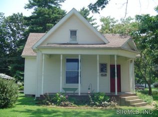 604 N 8th St, Vandalia, IL 62471