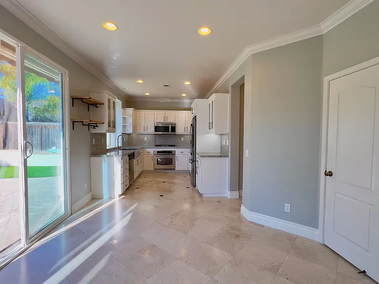 2287 Calle Catarina — Photo 10