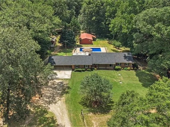 374 Wynn Dr, Hampton, GA 30228
