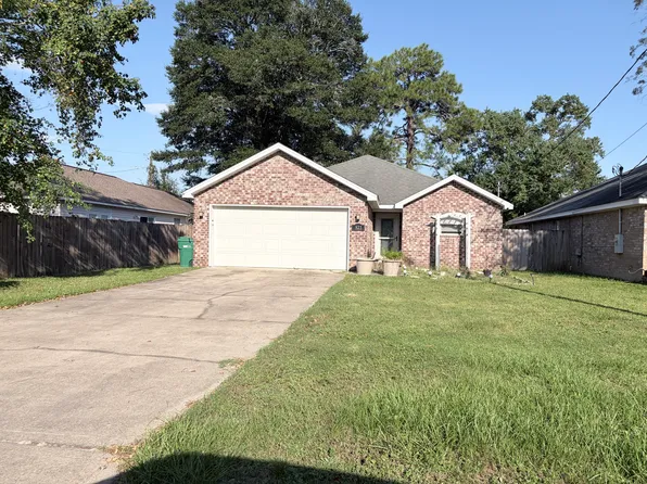 823 Fairview Dr, Fort Walton Beach, FL 32547